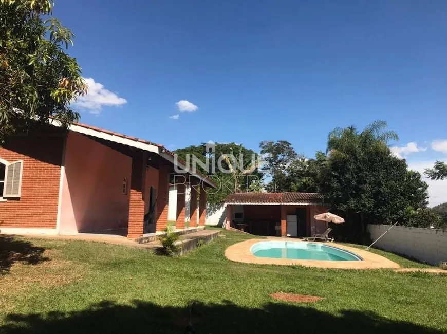 Foto 1 de Fazenda/Sítio com 3 Quartos à venda, 900m² em Jarinu, Jarinu