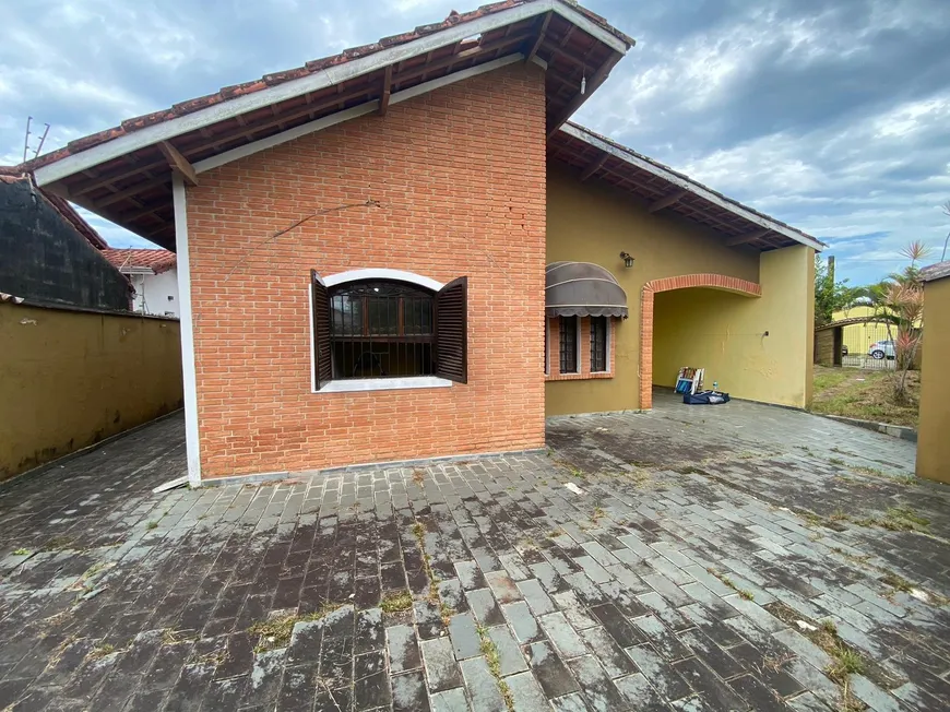 Foto 1 de Casa com 2 Quartos à venda, 86m² em Jardim Cibratel, Itanhaém