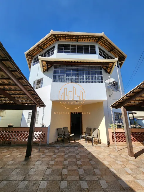 Foto 1 de Casa com 5 Quartos à venda, 420m² em Colonial, Contagem