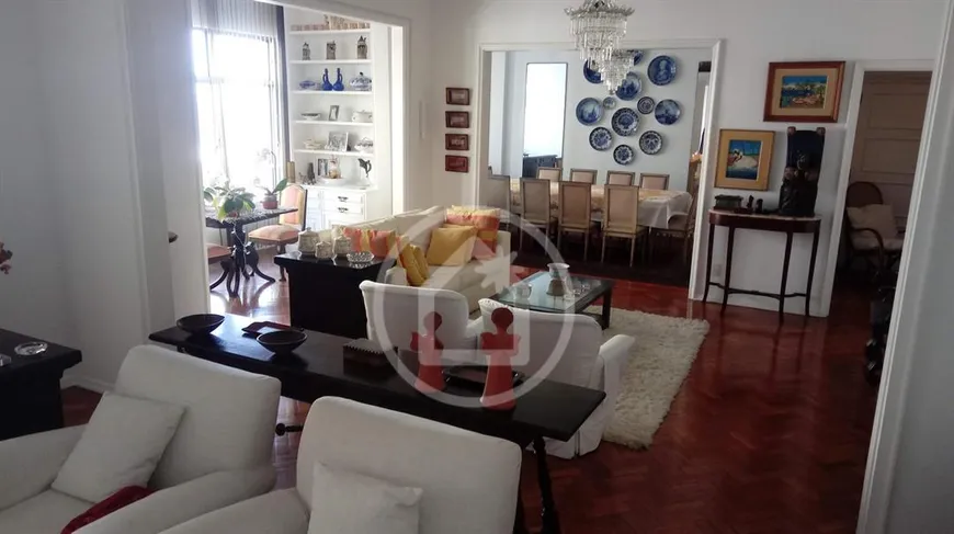 Foto 1 de Apartamento com 3 Quartos à venda, 235m² em Copacabana, Rio de Janeiro