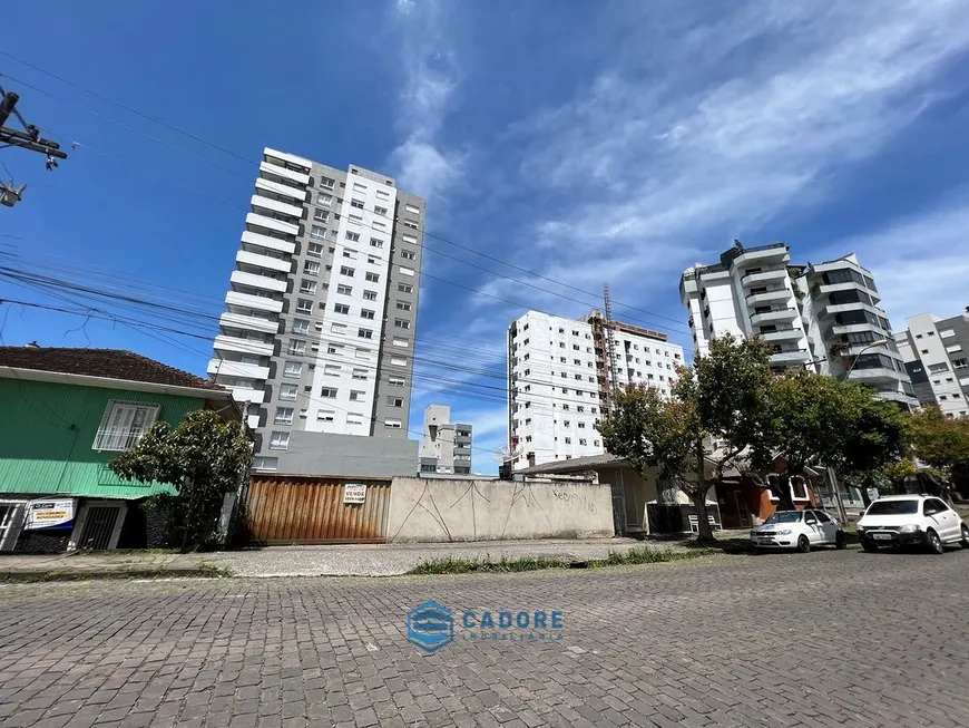 Foto 1 de Lote/Terreno à venda, 450m² em Panazzolo, Caxias do Sul