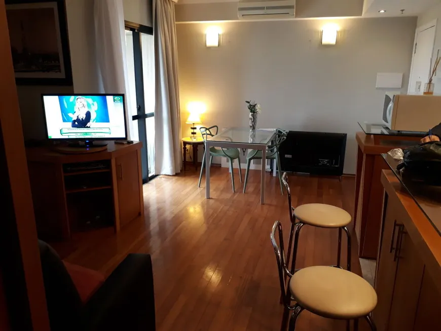 Foto 1 de Flat com 1 Quarto para alugar, 60m² em Itaim Bibi, São Paulo