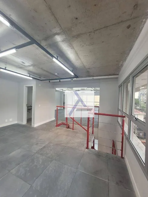 Foto 1 de Sala Comercial para venda ou aluguel, 200m² em Vila Madalena, São Paulo