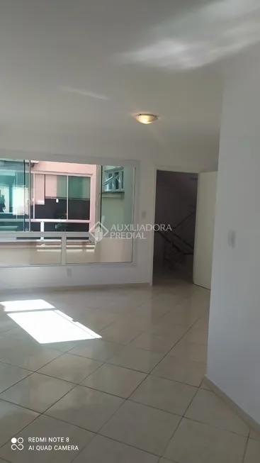 Foto 1 de Apartamento com 2 Quartos à venda, 70m² em Jardim do Salso, Porto Alegre