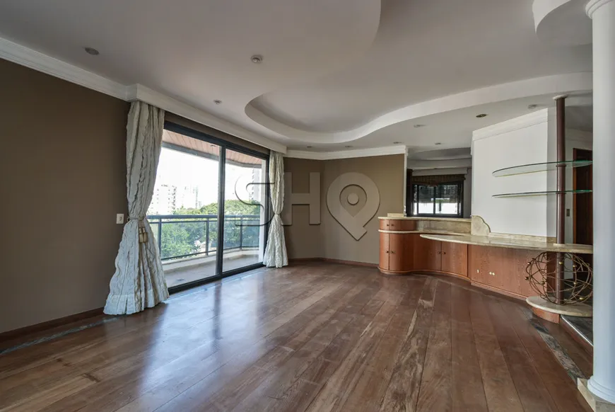 Foto 1 de Apartamento com 3 Quartos à venda, 200m² em Planalto Paulista, São Paulo