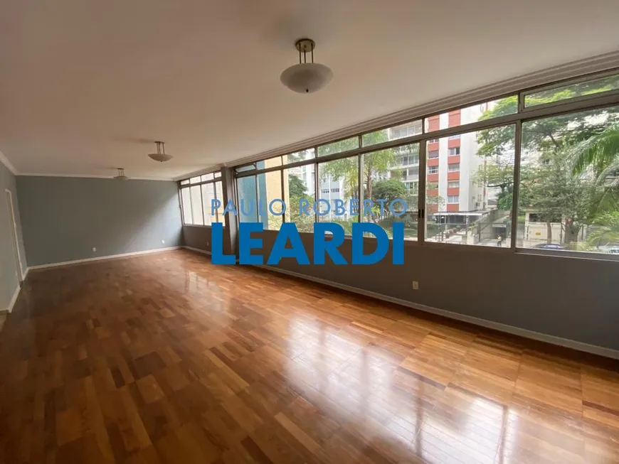 Foto 1 de Apartamento com 3 Quartos à venda, 285m² em Higienópolis, São Paulo