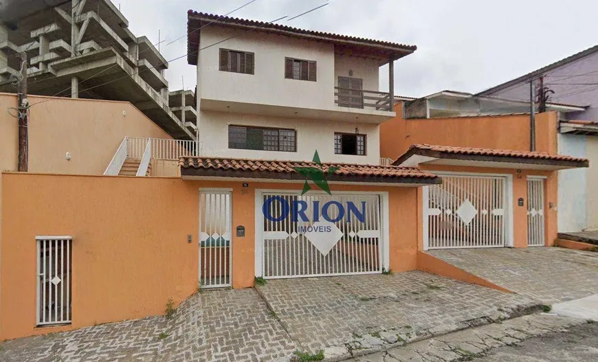 Foto 1 de Sobrado com 3 Quartos à venda, 162m² em Vila Tijuco, Guarulhos