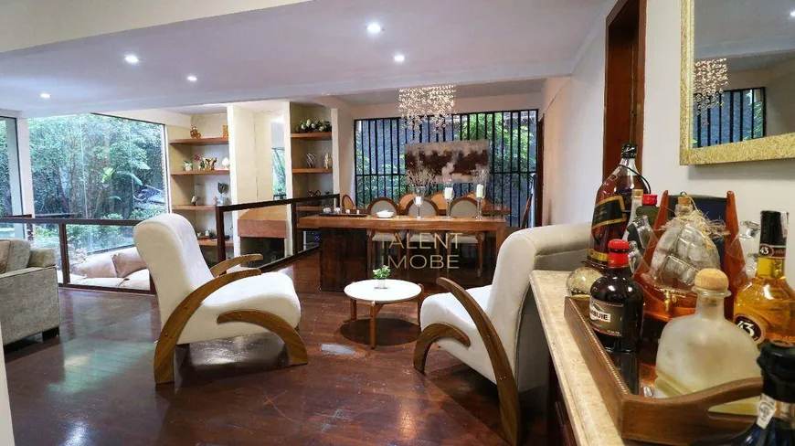 Foto 1 de Casa com 5 Quartos à venda, 337m² em Vila Mariana, São Paulo