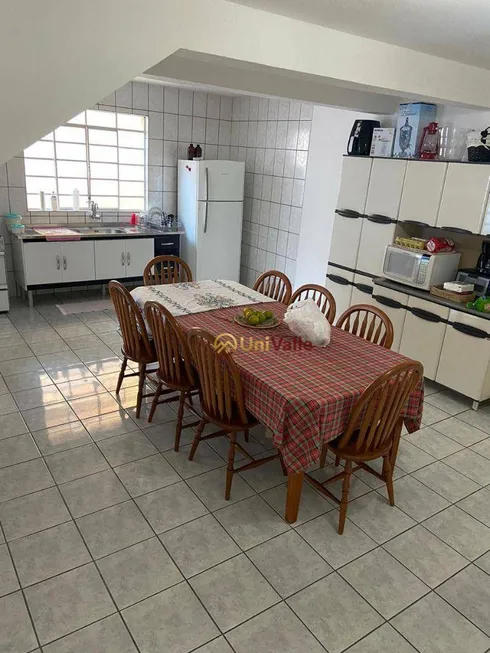 Foto 1 de Casa com 2 Quartos à venda, 150m² em Parque Senhor do Bonfim, Taubaté