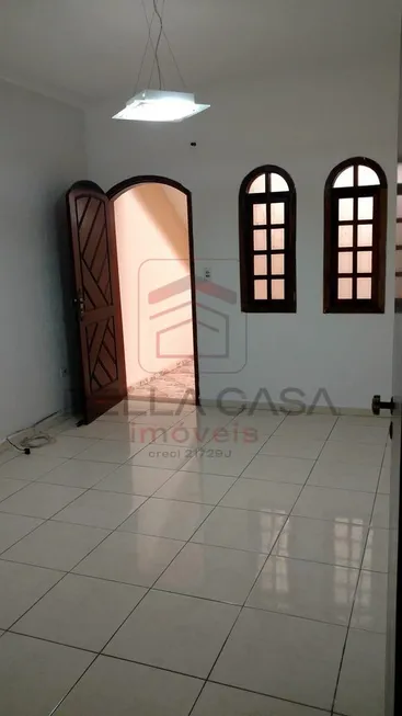 Foto 1 de Casa com 2 Quartos para alugar, 60m² em Jardim  Independencia, São Paulo