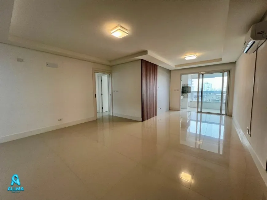 Foto 1 de Apartamento com 3 Quartos à venda, 121m² em Estreito, Florianópolis