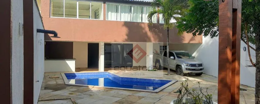 Foto 1 de Casa com 6 Quartos à venda, 500m² em Manoel Dias Branco, Fortaleza