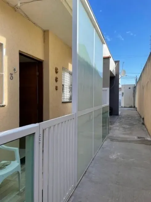 Foto 1 de Casa com 2 Quartos à venda, 55m² em Jardim Marcia, Peruíbe