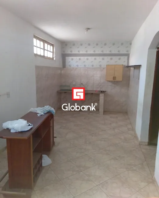 Foto 1 de Casa com 3 Quartos à venda, 101m² em Maracanã, Montes Claros