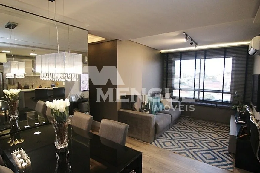 Foto 1 de Apartamento com 2 Quartos à venda, 68m² em Jardim Lindóia, Porto Alegre