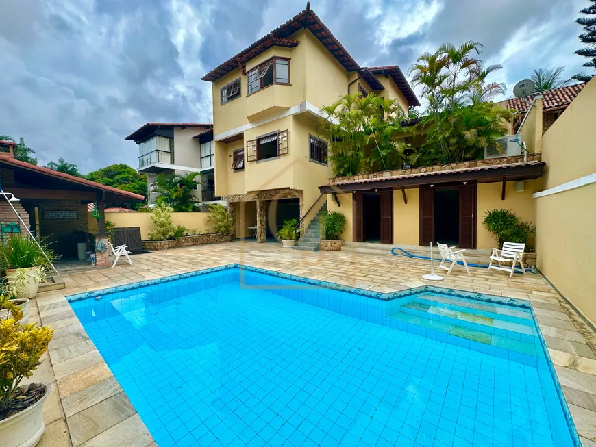 Foto 1 de Casa de Condomínio com 5 Quartos à venda, 447m² em Freguesia- Jacarepaguá, Rio de Janeiro