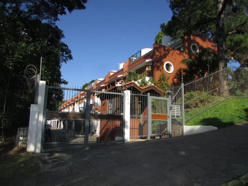 Foto 1 de Casa de Condomínio com 3 Quartos à venda, 300m² em Cristal, Porto Alegre