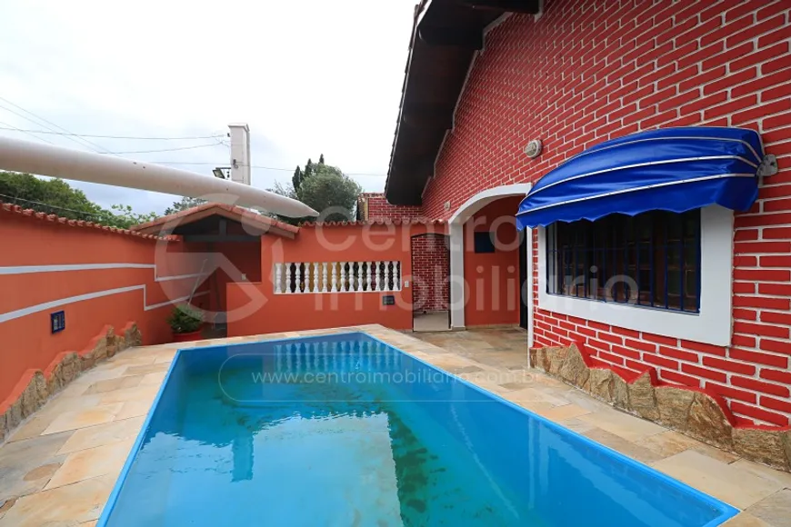 Foto 1 de Casa com 3 Quartos à venda, 150m² em Jardim Imperador, Peruíbe