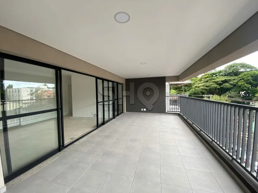 Foto 1 de Apartamento com 3 Quartos à venda, 213m² em Alto Da Boa Vista, São Paulo