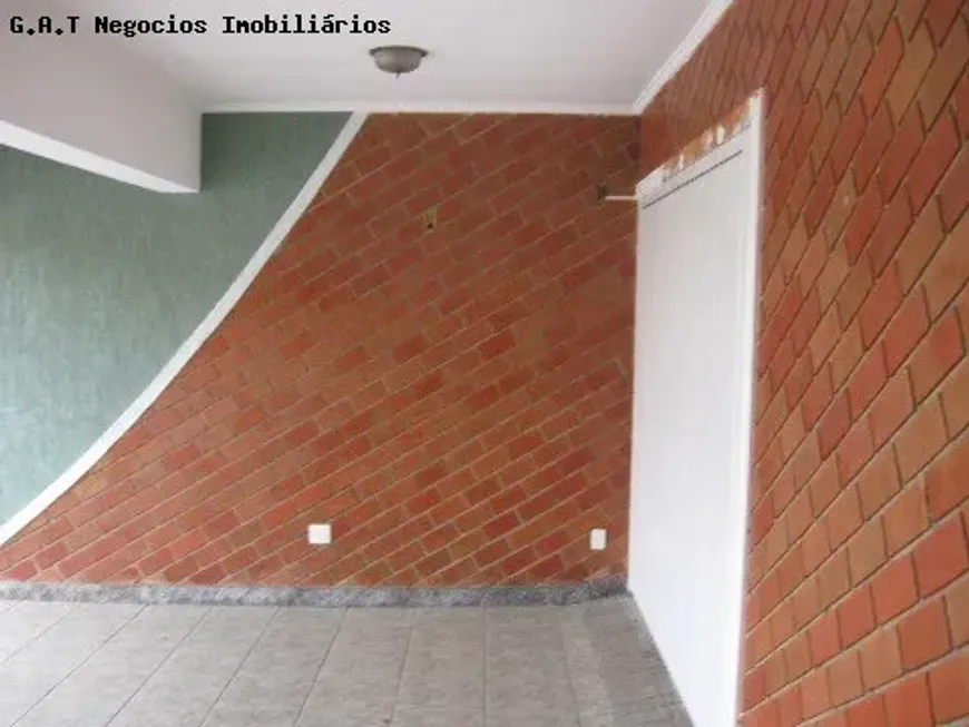 Foto 1 de Sobrado com 3 Quartos à venda, 275m² em Jardim Europa, Sorocaba