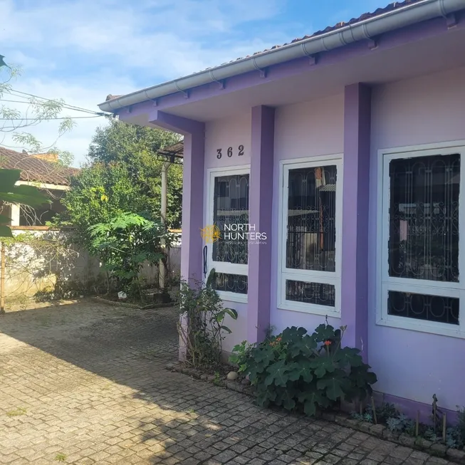 Foto 1 de Casa com 4 Quartos à venda, 150m² em Iririú, Joinville
