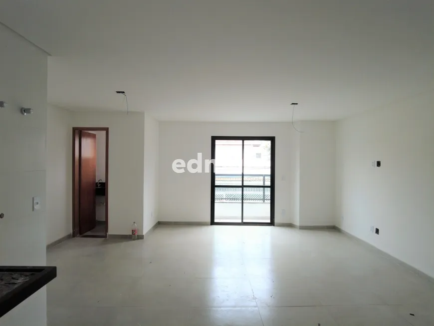 Foto 1 de Sobrado com 2 Quartos à venda, 160m² em Jardim Santo Antonio, Santo André