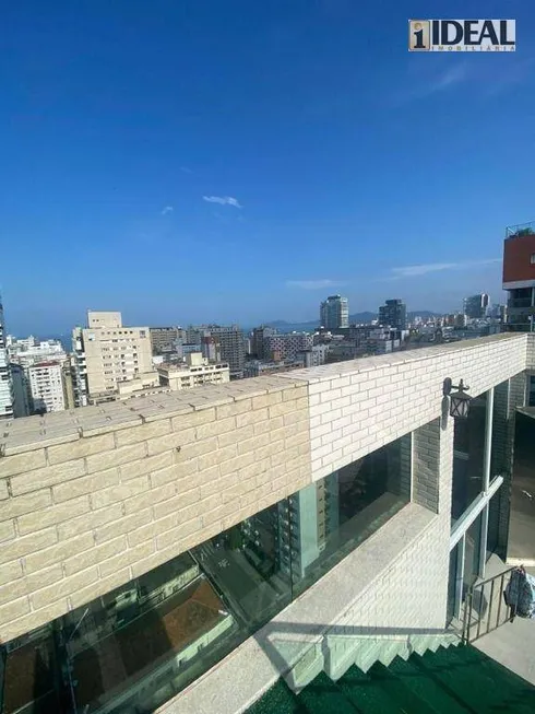 Foto 1 de Apartamento com 3 Quartos à venda, 296m² em Gonzaga, Santos