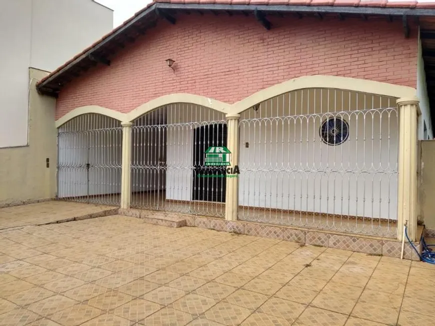 Foto 1 de Casa com 4 Quartos à venda, 295m² em Maracana, Anápolis
