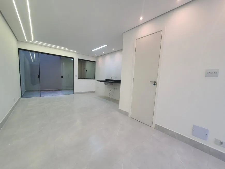 Foto 1 de Casa com 2 Quartos à venda, 77m² em Pestana, Osasco