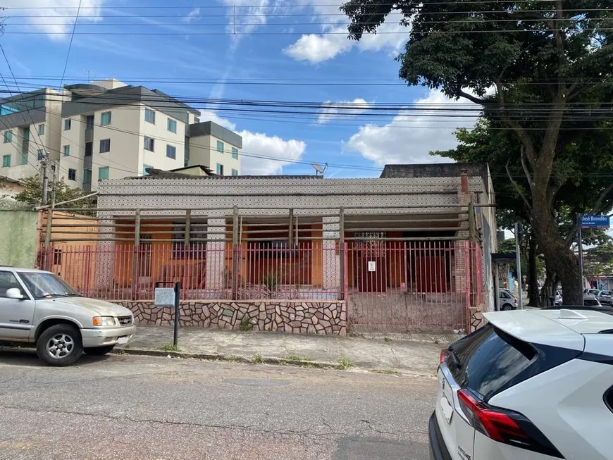 Foto 1 de Casa com 3 Quartos à venda, 100m² em Barreiro, Belo Horizonte