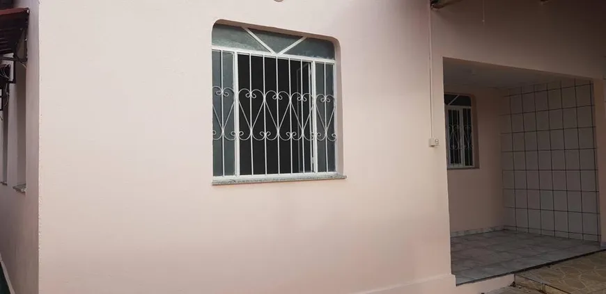 Foto 1 de Casa com 3 Quartos para venda ou aluguel, 300m² em Nova Cidade, Manaus