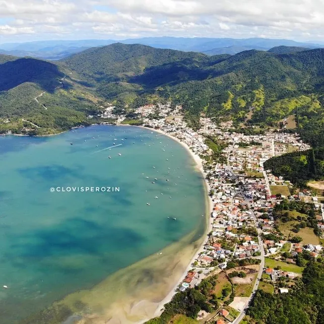 Foto 1 de Lote/Terreno à venda, 360m² em Fazenda da Armacao, Governador Celso Ramos