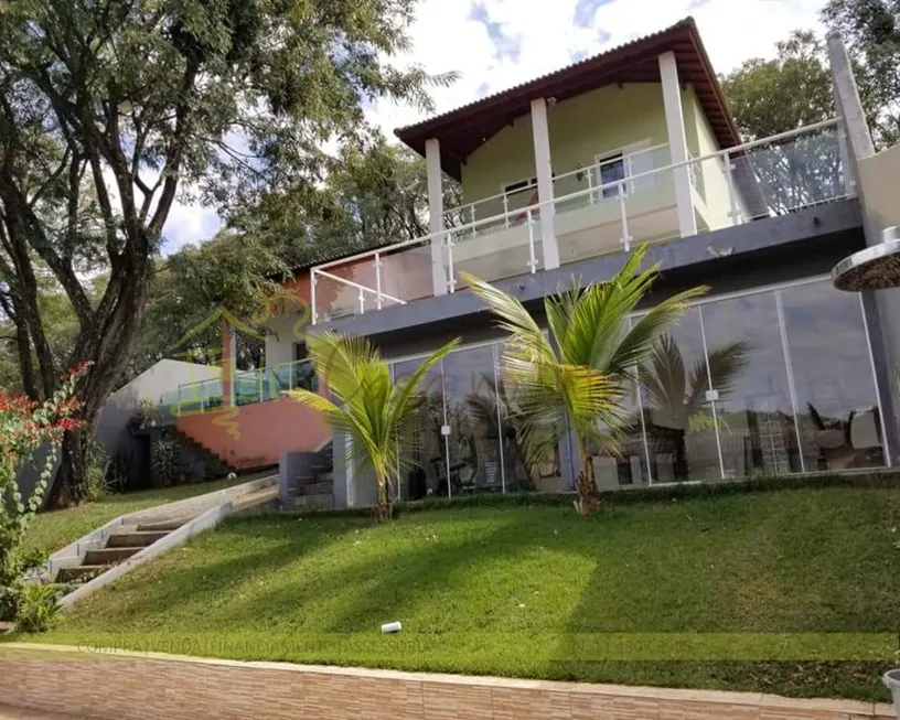 Foto 1 de Sobrado com 3 Quartos à venda, 240m² em JARDIM FLAMBOYANT II, Boituva