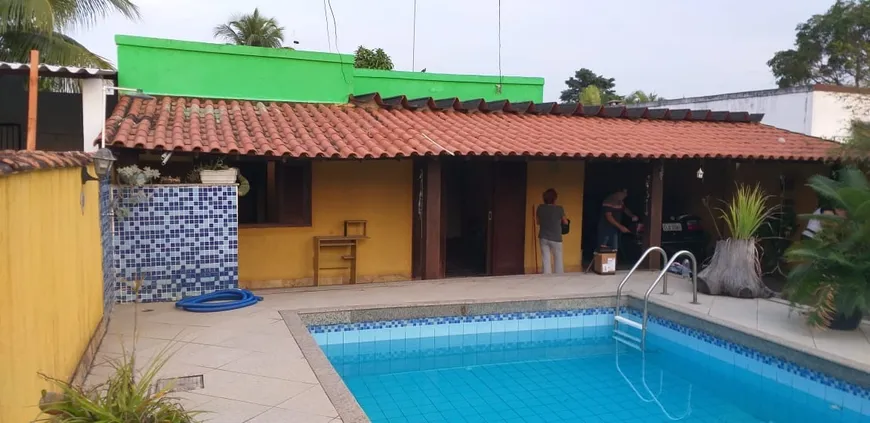 Foto 1 de Casa com 4 Quartos à venda, 270m² em Guaratiba, Rio de Janeiro