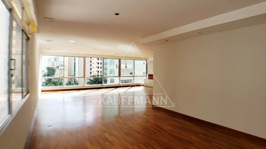 Foto 1 de Apartamento com 3 Quartos à venda, 271m² em Higienópolis, São Paulo