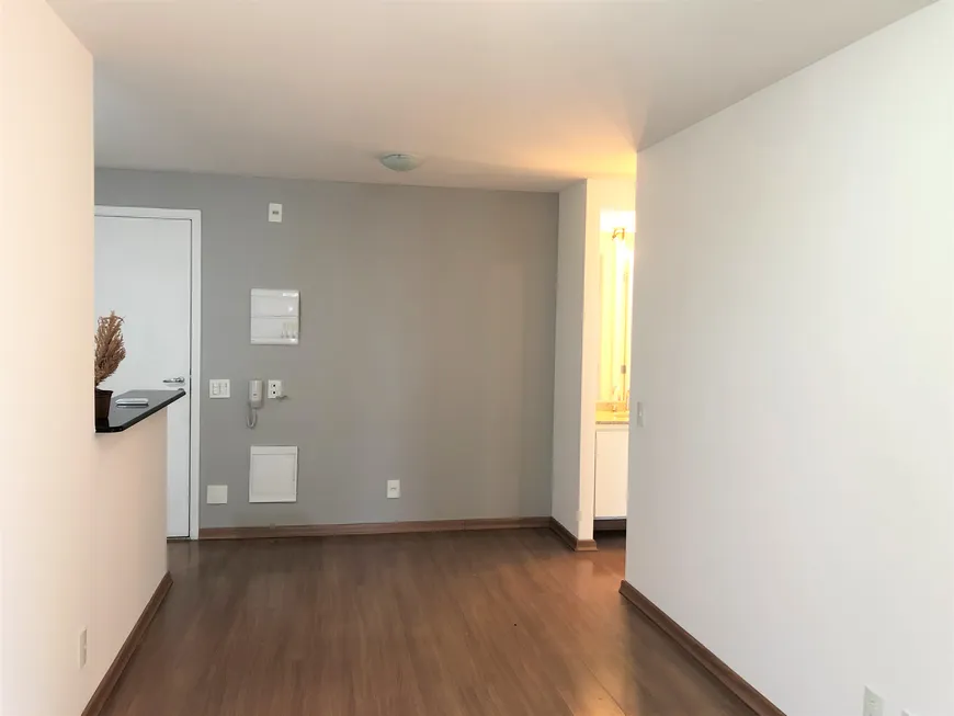 Foto 1 de Apartamento com 1 Quarto para alugar, 50m² em Campo Belo, São Paulo