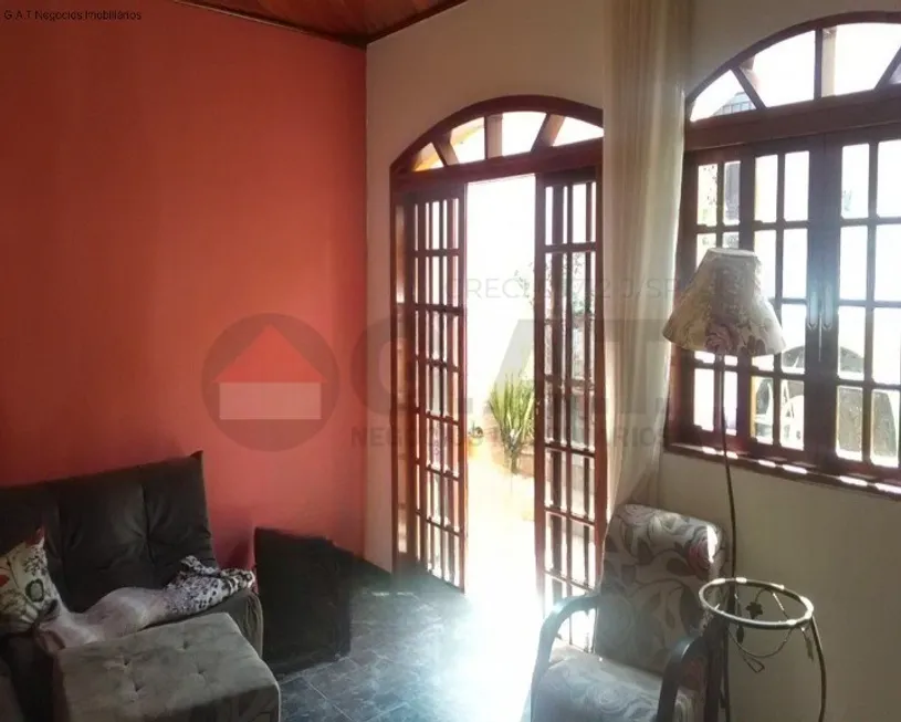 Foto 1 de Casa com 4 Quartos à venda, 200m² em Vila Fleury, Sorocaba