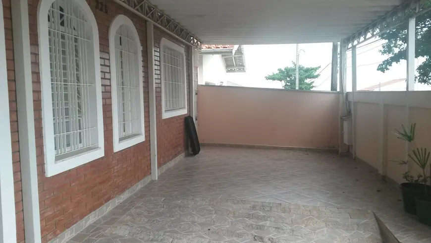 Foto 1 de Casa com 3 Quartos à venda, 182m² em Jardim Nova Europa, Campinas