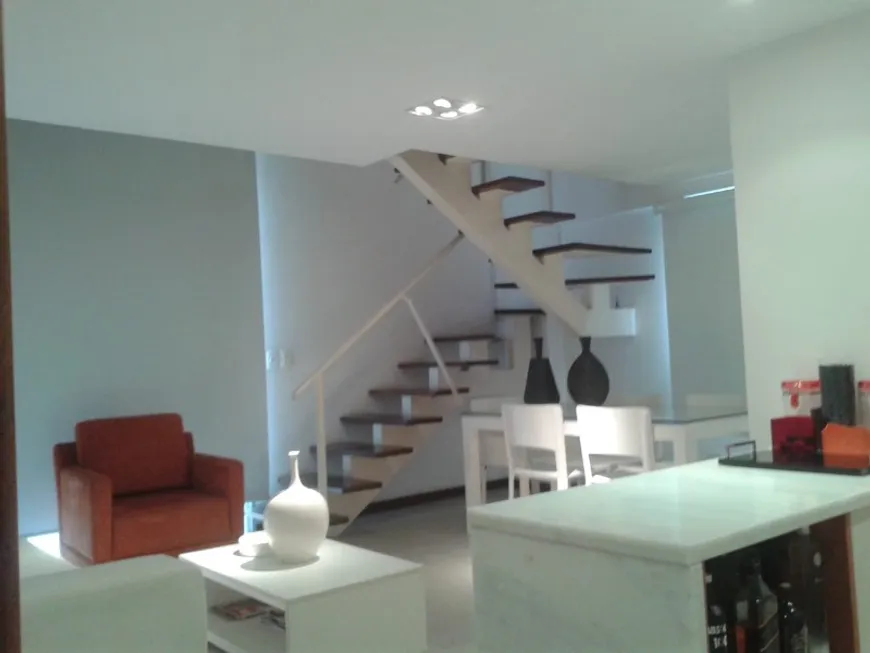 Foto 1 de Apartamento com 1 Quarto à venda, 65m² em Vitória, Salvador