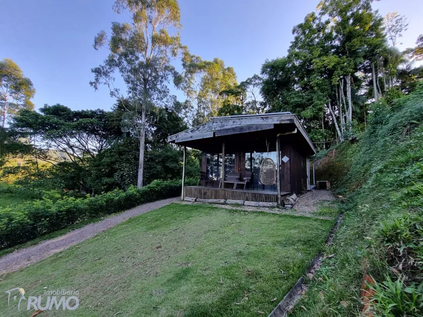 Foto 1 de Fazenda/Sítio com 1 Quarto à venda, 60m² em , Rodeio