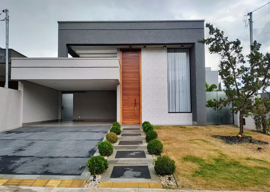 Foto 1 de Casa de Condomínio com 3 Quartos à venda, 160m² em Residencial Eldorado, Goiânia