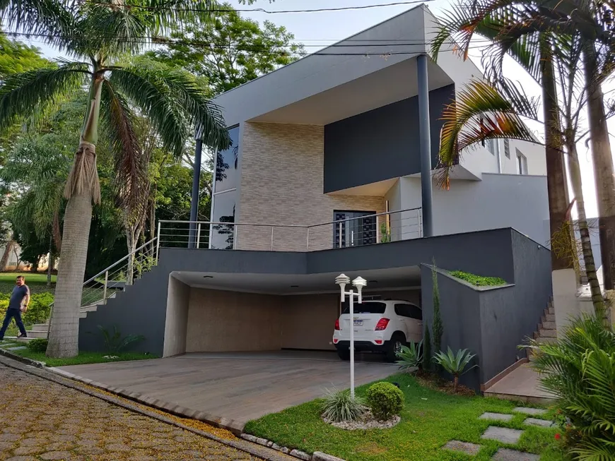 Foto 1 de Casa de Condomínio com 3 Quartos à venda, 379m² em Vila Zezé, Jacareí