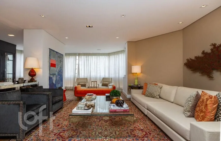 Foto 1 de Apartamento com 3 Quartos à venda, 394m² em Itaim Bibi, São Paulo