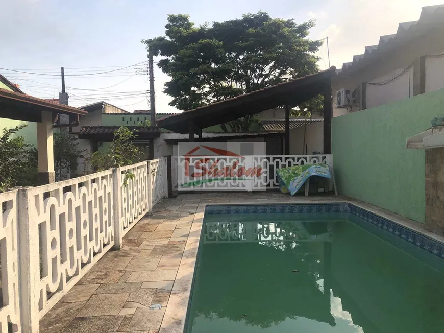 Foto 1 de Casa com 3 Quartos à venda, 200m² em Ipiranga, Caraguatatuba