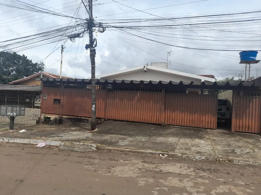 Foto 1 de Casa com 3 Quartos à venda, 230m² em Vila João Vaz, Goiânia