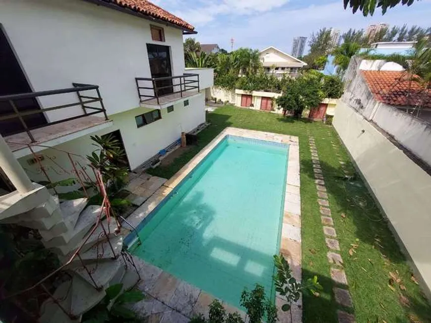 Foto 1 de Casa de Condomínio com 6 Quartos à venda, 740m² em Barra da Tijuca, Rio de Janeiro