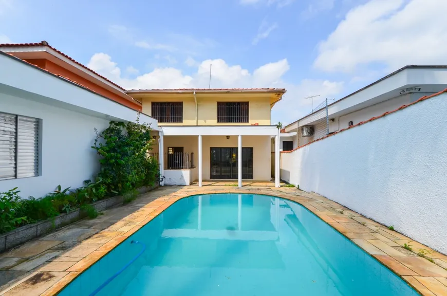 Foto 1 de Casa com 4 Quartos à venda, 400m² em Jardim Leonor, São Paulo