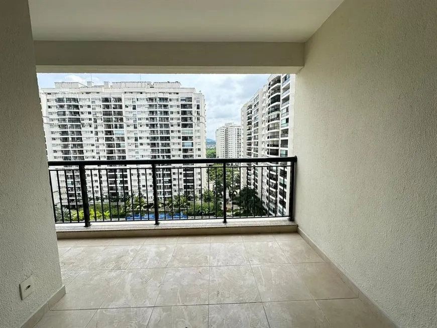 Foto 1 de Apartamento com 2 Quartos à venda, 70m² em Jacarepaguá, Rio de Janeiro