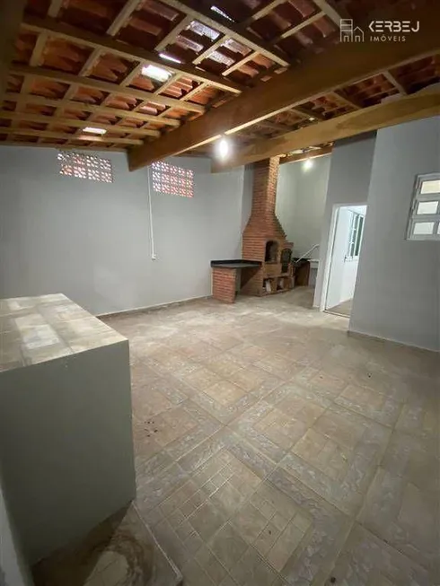 Foto 1 de Casa com 3 Quartos à venda, 100m² em Vila Guilhermina, Praia Grande