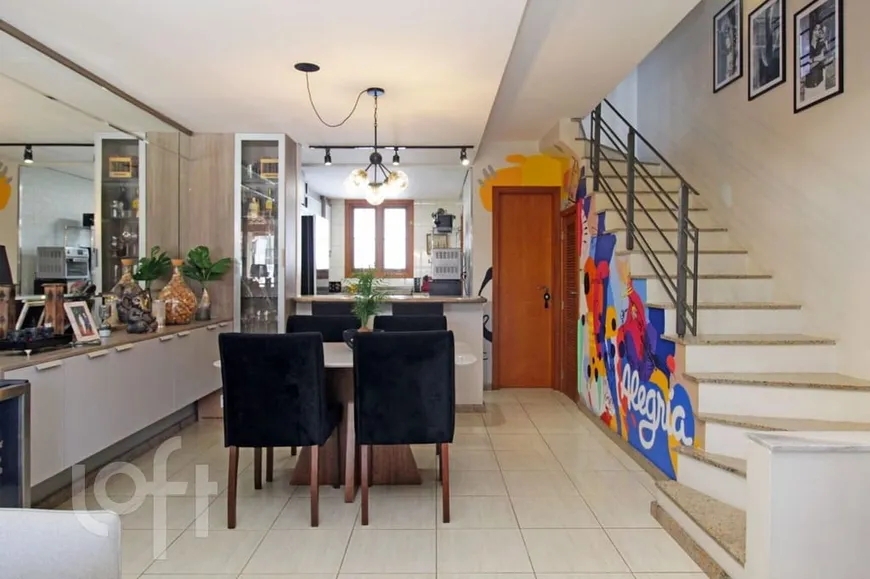 Foto 1 de Casa com 3 Quartos à venda, 127m² em Morro Santana, Porto Alegre